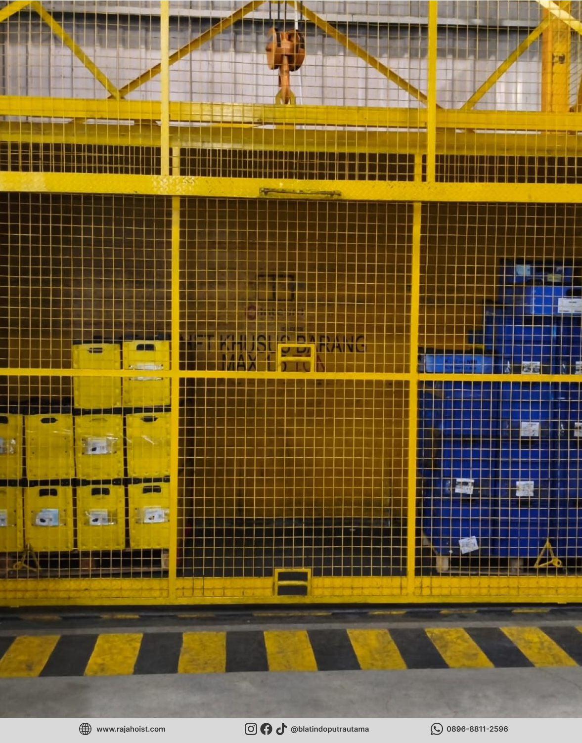 Cargo lift 2 ton di area pabrik produksi